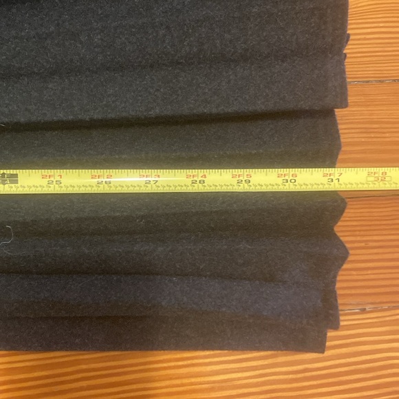 Aritzia pleated midi skirt - Picture 6 of 6